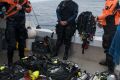 09 6 20 Divers n gear on deck 2 resize