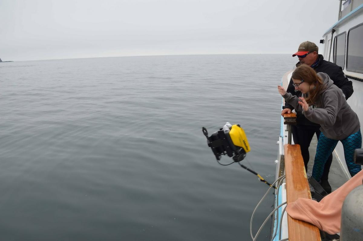 Student launches ROV to find debris