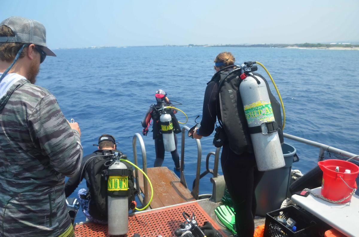 ODA Divers retrieve ghost gear