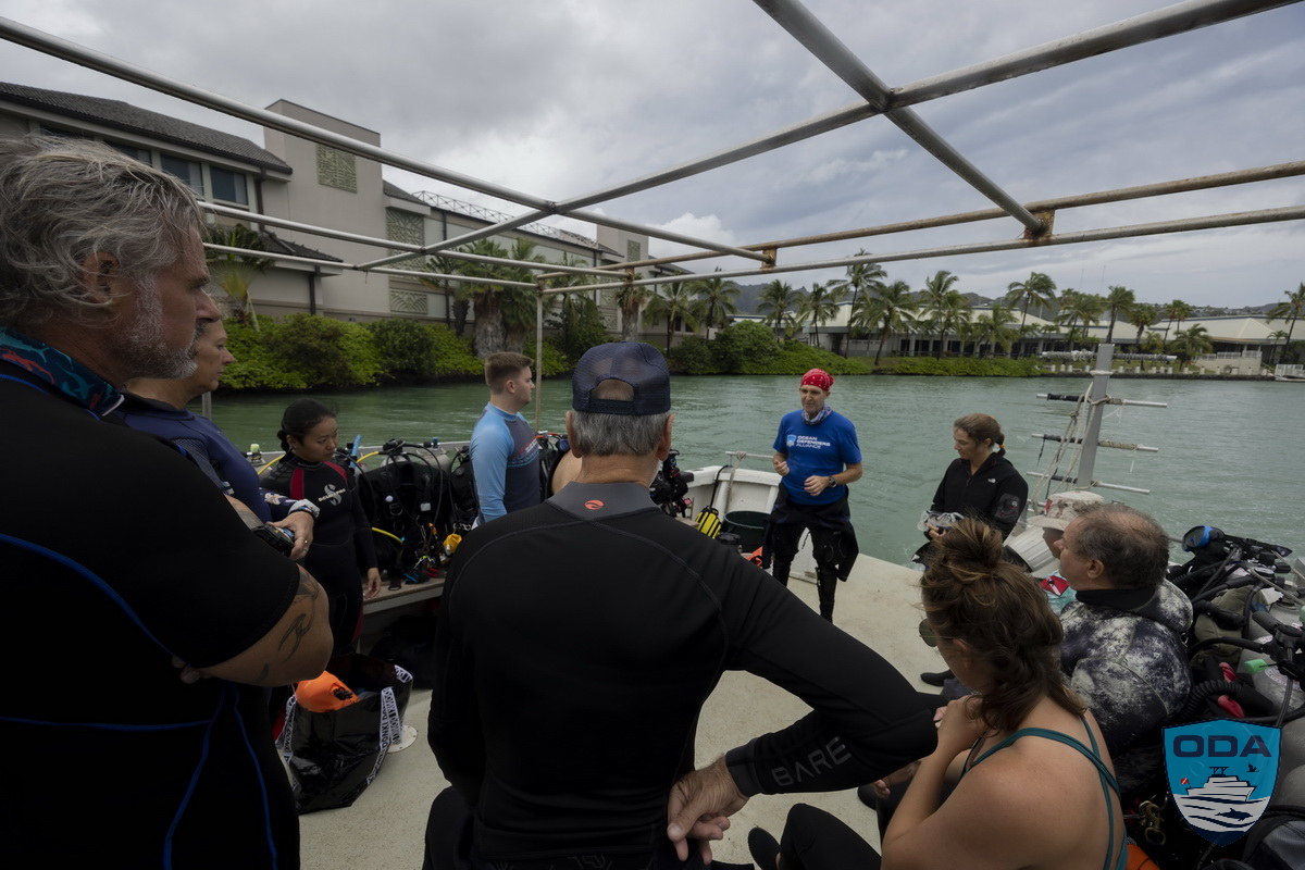 Dive briefing with Glenn
