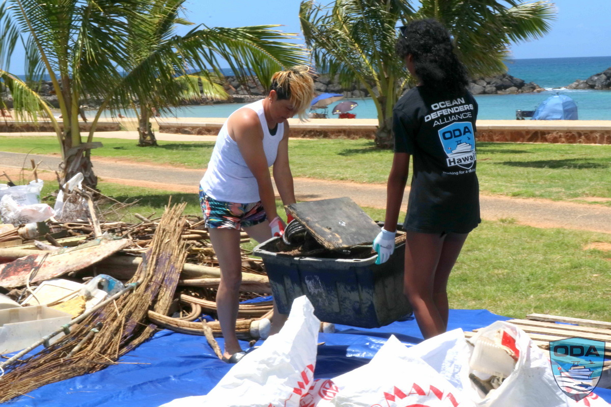 Ocean Defenders Alliance Oahu Cleanup crew