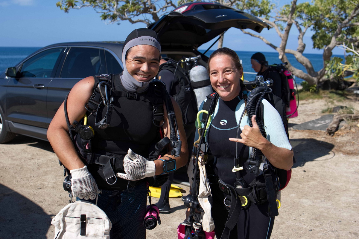 ODA volunteer Divers suiting up