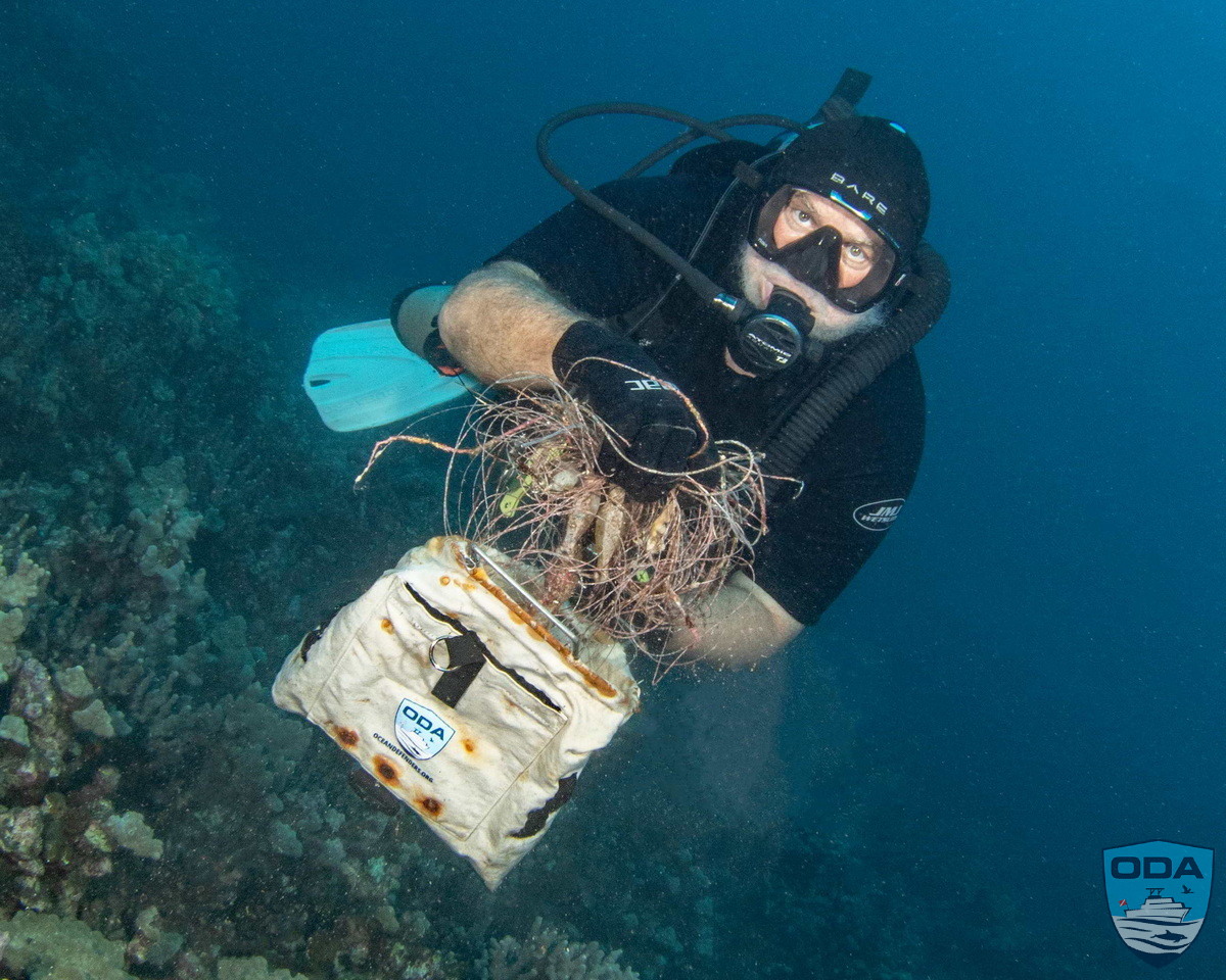 news 2026 05 28 2026 05 18 08 UW Divers removing debris 7 LR 1200w wm