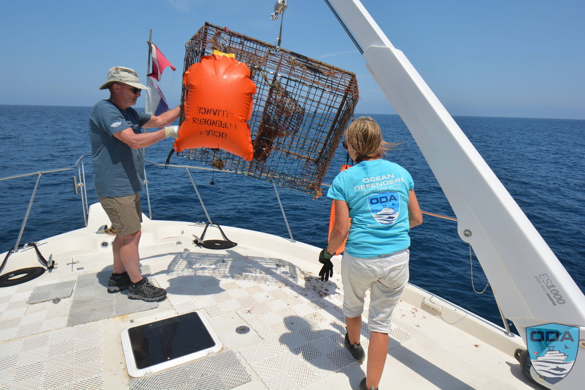Trap on davit 5 LR 1200w wm